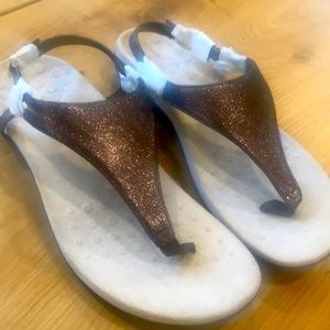 Vionic Kirra sandal
